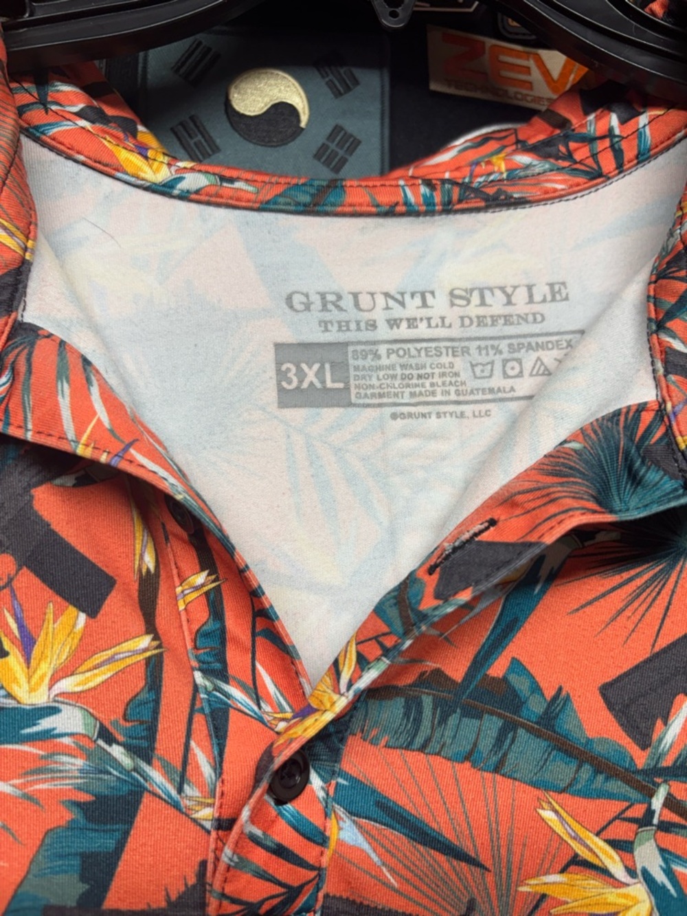 Grunt Style Coral Tropical Print Casual Button-Down Shirt